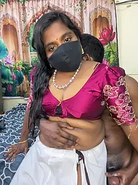 הופעת וובקאם של YourTeluguQueen143