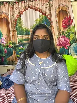 YourTeluguQueen143's Webcam Show