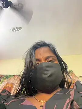 YourTeluguQueen143 ওয়েবক্যাম শো