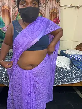 YourTeluguQueen143 Show in webcam