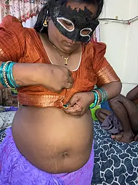 YourTeluguQueen143 Webcam show