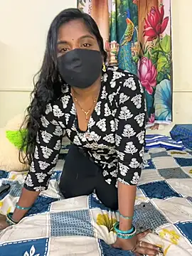 YourTeluguQueen143 webcam show