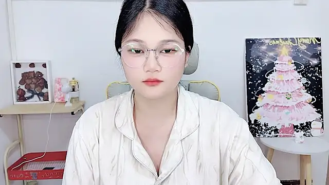 J-7758 网络视讯表演