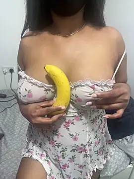 แชท XXX สดของ SluttyCouple69