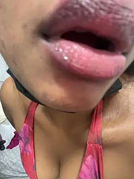 SluttyCouple69 在線直播表演