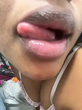 โชว์เว็บแคมของ SluttyCouple69