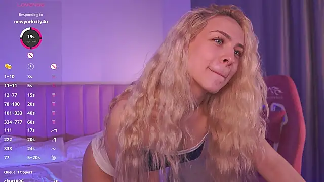 צ'אט XXX בשידור חי של ShinyBarbie