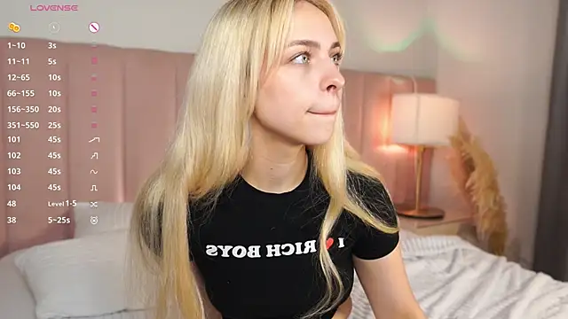 ShinyBarbie Chat XXX live