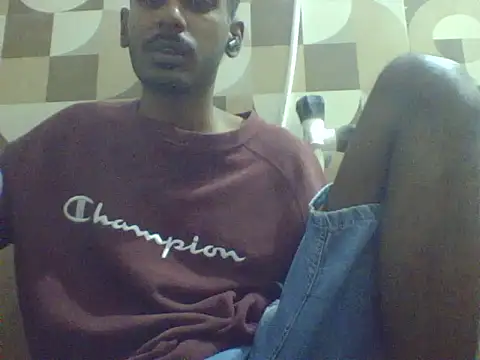 HYD_WGL_BOY Adlı Modelin Web Kamerası Şovu