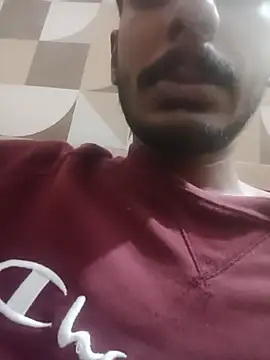 HYD_WGL_BOY Adlı Modelin Web Kamerası Şovu