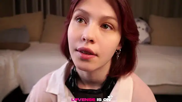 Онлайн чат XXX LurleneRamo