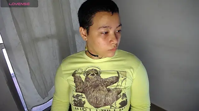 Chatroom XXX en direct de Cherry_vald