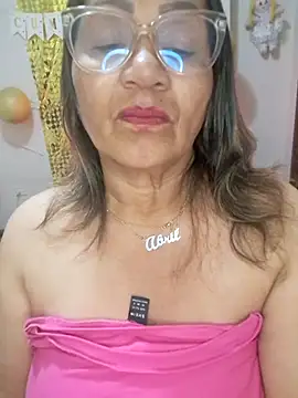 Živý XXX chat Vickyfox_