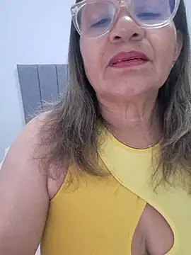Vickyfox_ Adlı Modelin Canlı XXX Sohbeti