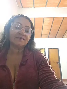 دردشة Vickyfox_ الجنسية المباشرة