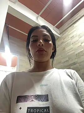 Chat +18 de AlisSon__hot ao vivo