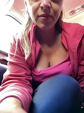 ladywithbigass' Live Chat Room