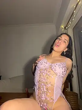 Souphicherry Adlı Modelin Canlı XXX Sohbeti
