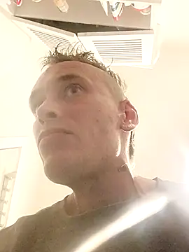 Leshok Show in webcam