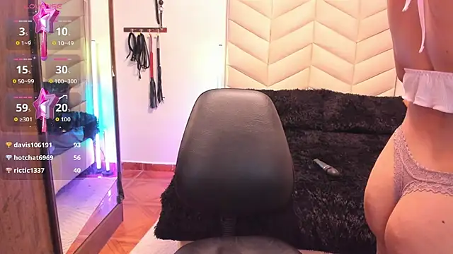 andreaxxx_1's Webcam Show