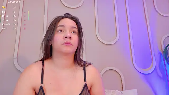 _miss_mia XXX чат на живо