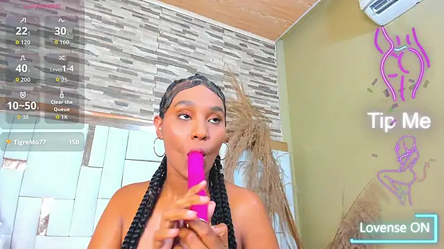 Canddyhot18's Webcam Show