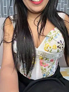 escape_with_me webcam show