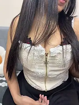 Chat +18 de escape_with_me ao vivo