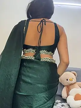 escape_with_me's Live XXX Chat