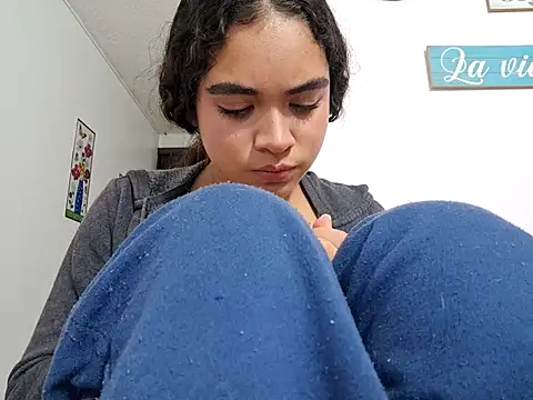 دردشة KENDALL_ART الجنسية المباشرة