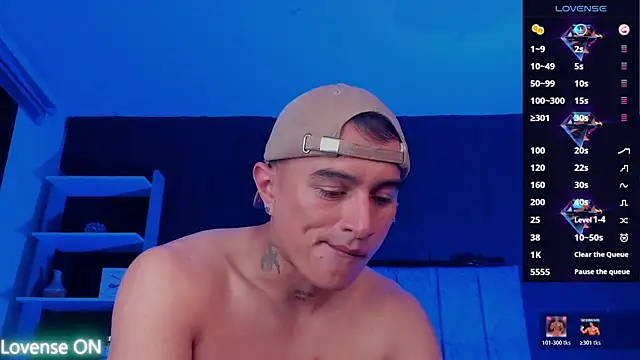 LiamDeep Show in webcam