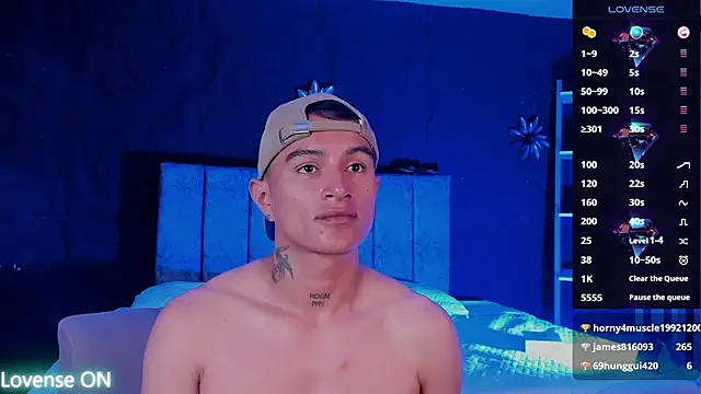 LiamDeep élő XXX-chatje