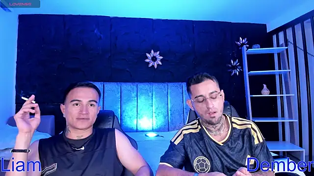 LiamDeep Show Webcam