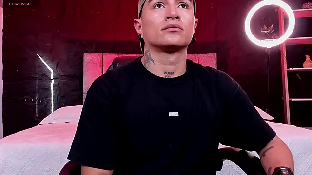 LiamDeep Pertunjukan Webcam