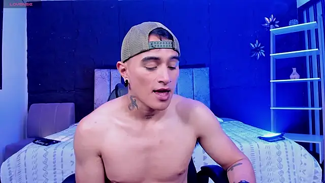 LiamDeep webcam show
