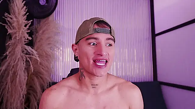LiamDeep Webcam show