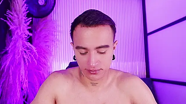 LiamDeep Webcam-Show