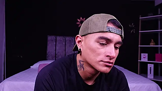 عرض كام LiamDeep