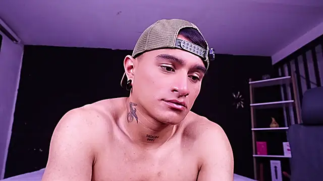 LiamDeep live XXX chat