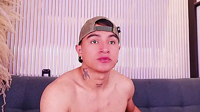 LiamDeep 在線直播表演