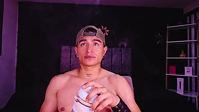 LiamDeep 在線直播表演