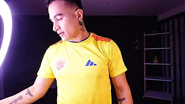 LiamDeep Show Webcam