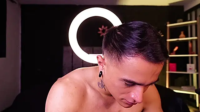 LiamDeepのライブXXXチャット