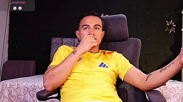 LiamDeep Pertunjukan Webcam