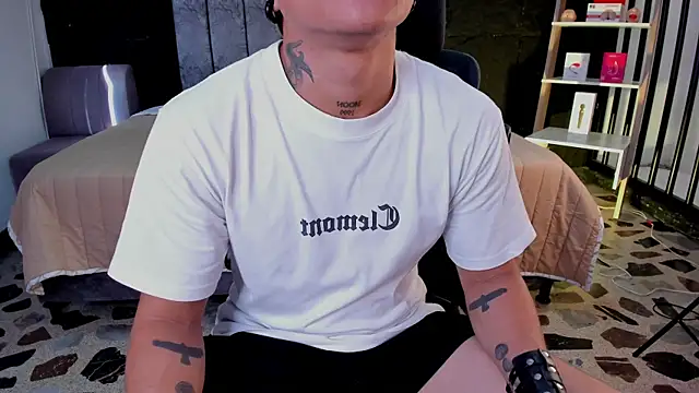 LiamDeep Adlı Modelin Canlı XXX Sohbeti