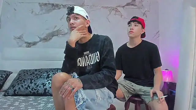 Marcus_and_Tony Webcamshow