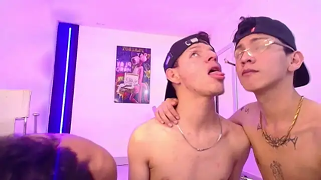 Marcus_and_Tony: вебкам-шоу