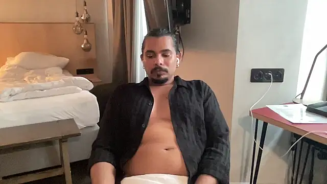 daddyvibes Adlı Modelin Web Kamerası Şovu