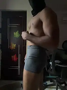 Show modela x7bong na web-kameri