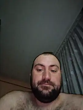 הופעת וובקאם של StrictBobby